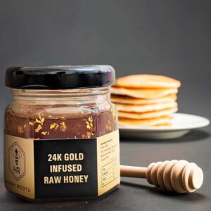 Honey with 24-carat gold flakes